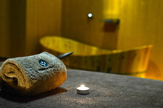 Massagem D-Stress e Tea break para 1 by Dee'Plyzen Spa (Braga)