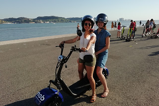 Rota do elétrico 28 em scooter elétrica para 2 | Mob, by Mobi.eTours em Lisboa