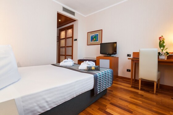 Online Booking EPS - photo 2