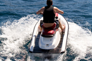 Jet Ski na Praia de Santo Amaro de Oeiras | Para 2 pessoas - 30 min | Aquastart