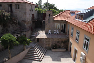 Uma noite em suite com pequeno-almoço para 2 | Casa da Quinta da Calçada - Cinfães (Viseu)