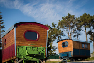 Uma noite em Roulotte para 2 em Maisuma Glamping Ericeira em Ericeira (Lisboa)