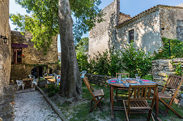 Le Prieure d'Orniols