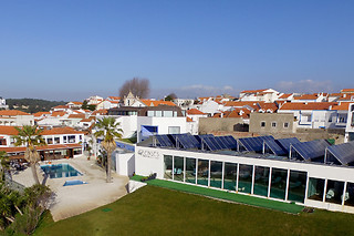 Uma noite em quarto duplo com pequeno-almoço para 2 em Miramar Hotel & Spa**** em Nazaré (Leiria)