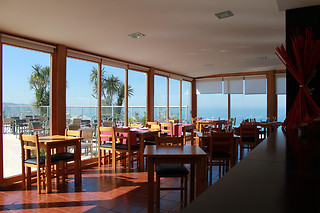 Uma noite em quarto duplo com pequeno-almoço para 2 em Miramar Hotel & Spa**** em Nazaré (Leiria)
