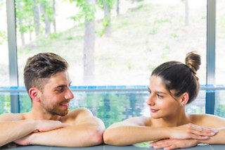 Acesso a sauna ou banho turco e piscina termal com hidromassagem para 2 em Termas de Chaves em Chaves (Vila Real)