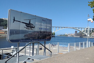 Passeio de helicóptero pela Rota Porto Duro para 2 em Porto Helicopters (Porto)
