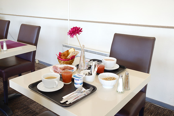 Sure Hotel By Best Western Aix Sainte Victoire - photo 13