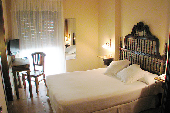 HOTEL DON CARLOS CACERES - photo 1