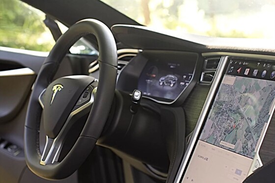 Tesla Rental - photo 0