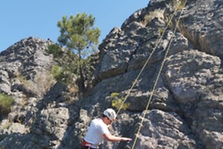 Escalada nas históricas caleiras da Escusa | Para 1 pessoa - 2h | Marvão Adventure