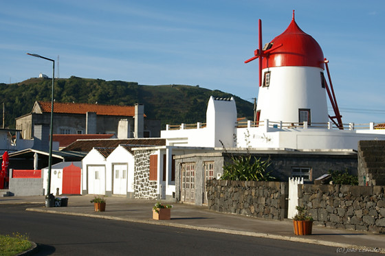 Uma noite em Moinho com pequeno-almoço para 2 em Moinho Mó da Praia em Ilha Graciosa (Açores)
