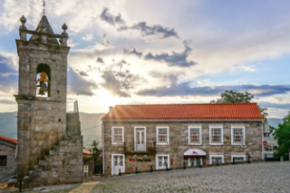 Uma noite com pequeno almoço e refeição para 2 em Casa do Castelo - Belmonte (Castelo Branco)