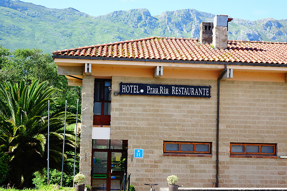 HOTEL RESTAURANTE PRAU RIU - photo 0