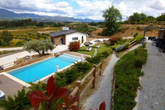 Estadia com pequeno-almoço e vista para a Serra da Estrela para 2 | Villa Regadio - Covilhã