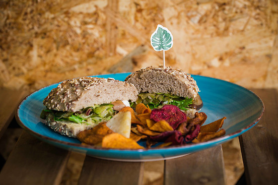 Opções Veganas e Vegetarianas para 2 | Restaurante Almaré, Almada (Margem Sul)