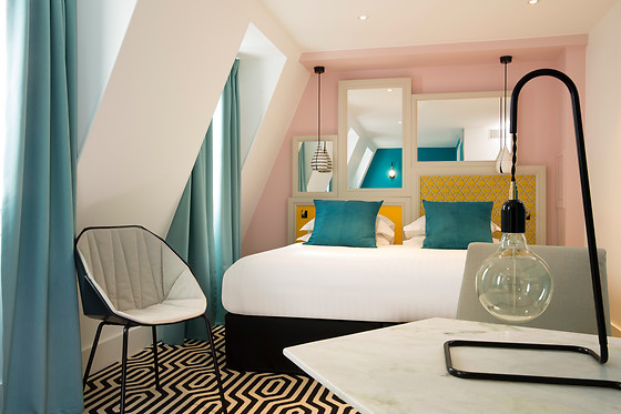 1 Noite em Quarto Duplo c/ Pequeno-Almoço para 2 | Hôtel Haussmann Saint-Augustin, Paris (França)