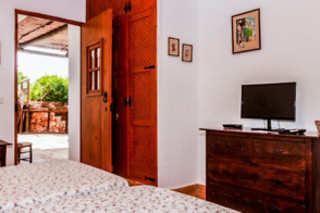 1 noite numa casa típica com atividades ao ar livre para 2 adultos e 1 ou 2 crianças | Casa da Tita - Algarve