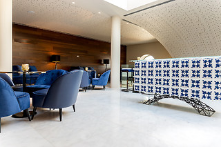 Uma noite em quarto duplo superior com pequeno-almoço para 2 em 4615 Hotel**** em Lixa (Porto)