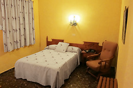 HOTEL RESTAURANTE EL LAGO
