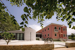PRIMAVERA PERFUME HOTEL