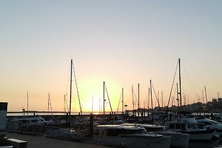 Uma noite em Veleiro com pequeno-almoço para 4 em Douro Captain em Pedrouços (Porto)