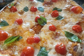 Almoço ou jantar para 2 em Cha Cha Chá - Pizzas & Waffles em Carnaxide (Lisboa)