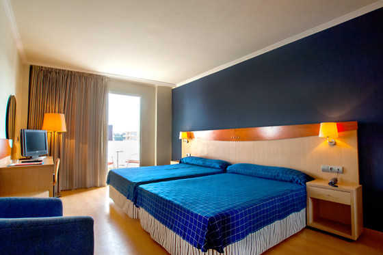 HOTEL EVENIA PRESIDENT - photo 3