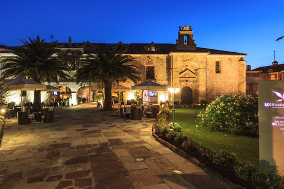 HOTEL LOS GUARDESES - photo 2