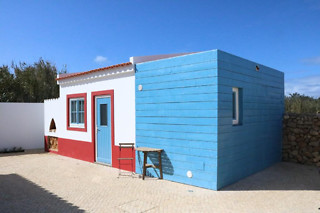 Uma noite de alojamento em quarto duplo/twin para 2 em Cercas Velhas em Sagres (Faro)