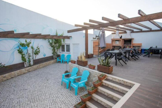 Estadia Familiar em Apartamento T2 com Pequeno-Almoço | Furnaka Eco Village (Lourinhã)