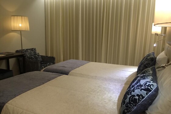 Uma Noite em Quarto Duplo com Pequeno-Almoço para 2 | Josefa d' Óbidos Hotel (Leiria)