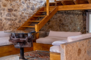 Duas noites em quarto duplo com pequeno-almoço para 2 em Terra Lodge Nature House em Mafra (Lisboa)