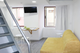 BIKE SUITE & LOUNGE