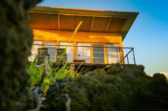 Duas noites em Bungalow com pequeno-almoço para 2 em Intact Farm Resort em Velas (Açores)