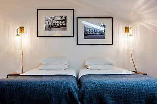 Uma noite em quarto duplo com pequeno-almoço para 2 em Comercial Azores Guest House em Ponta Delgada (Açores)