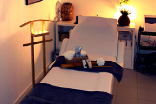 Massagem facial e ritual de chá para 1 em Unique Estética Évora (Évora)