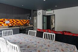 RESIDENCIAL KUARENTA&UM