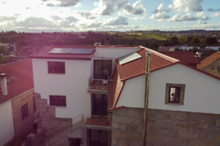 Uma noite em quarto duplo com pequeno-almoço para 2 no Sevenfarm (Mangualde - Viseu)