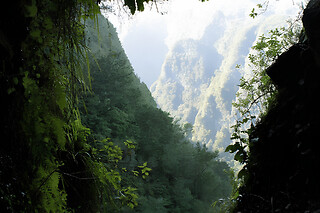 Caminhada pela Levada de Caldeirão Verde para 1 em Ilha Tours em Funchal (Madeira)