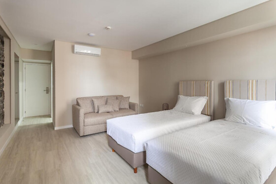 ZARCO B&B FUNCHAL - photo 1