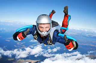 Salto Tandem 3000m em Espinho para 1 com a SkyDive Porto