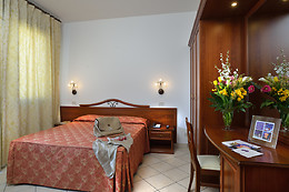 Sovrana Hotel & Reaqua SPA