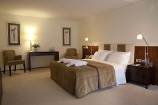 Uma noite em quarto twin com pequeno-almoço para 2 em Santana Hotel & Spa**** em Vila do Conde (Porto)