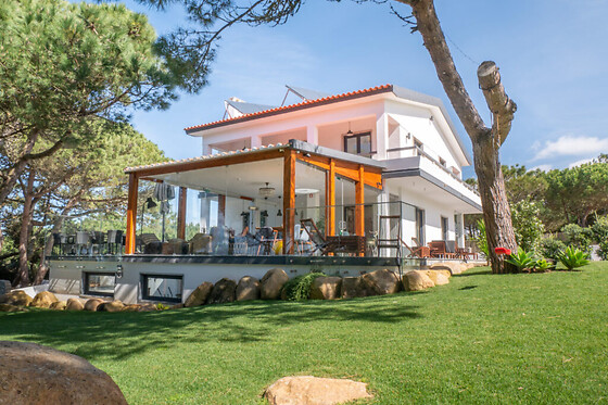 Estadia com pequeno-almoço para 2 nas Azenhas do Mar | Azen Cool House (Sintra)