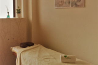 Uma massagem relaxante e ritual de chá para 1 em Celtik Spa - Clínica de Estética e Bem-Estar em Mem-Martins (Lisboa)