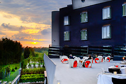Black Hotel