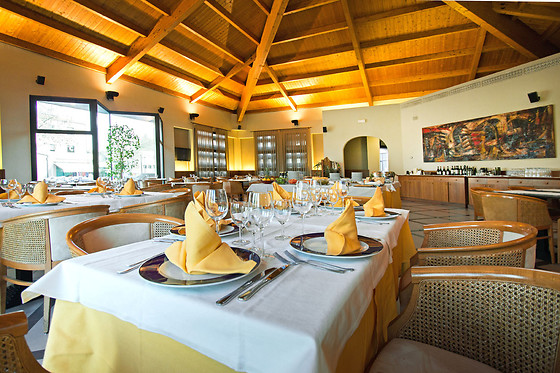 President Hotel Restaurant - photo 4
